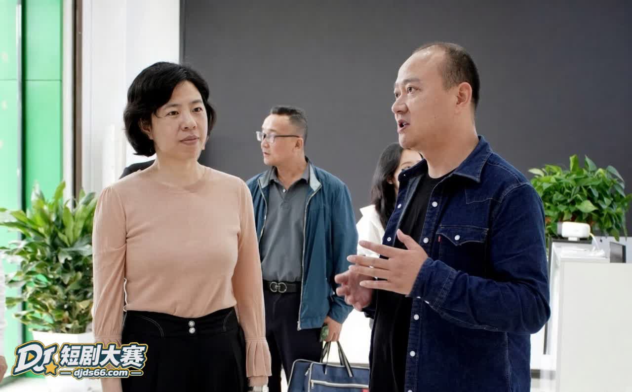 湖南永州 商务局女局长 婚内连撩8男 前夫被刑拘后反手举报